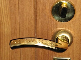 Замена дверной ручки входной двери в Тимашёвске